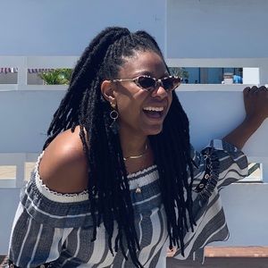 Meet your Posher, Ashley